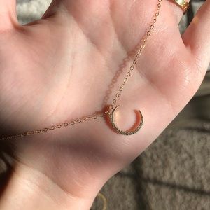 Cute dainty moon necklace